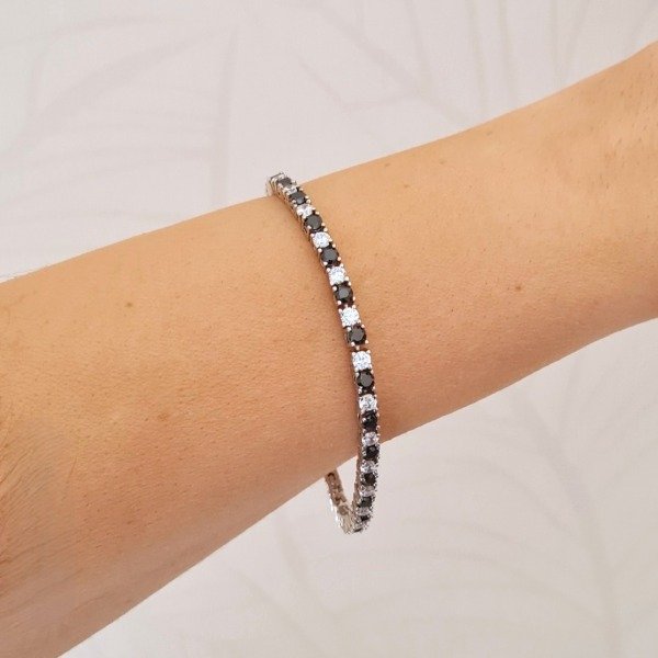 Producto - Pulsera blanca y negra