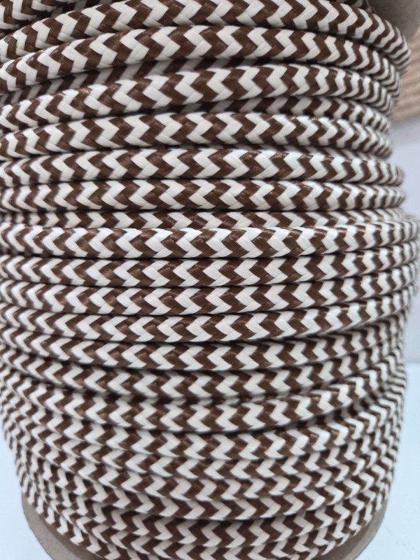 Producto - Cordon polipropileno CON ALMA 7mm ZIGZAG MARRON Y CRUDO