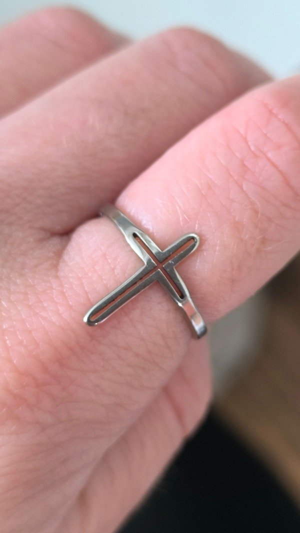 Producto - Anillo cruz calada