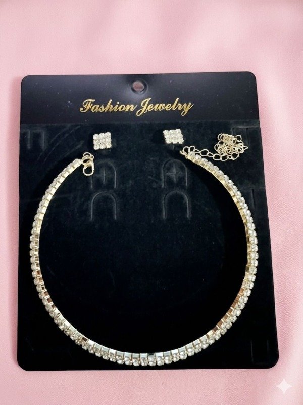 Producto - Conjunto de choker y aros de strass