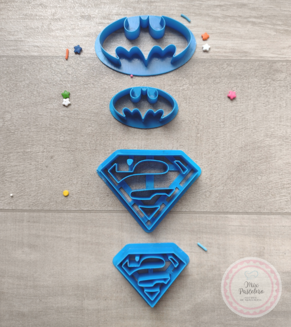 Producto - Set 4 cortantes "Batman y Superman"