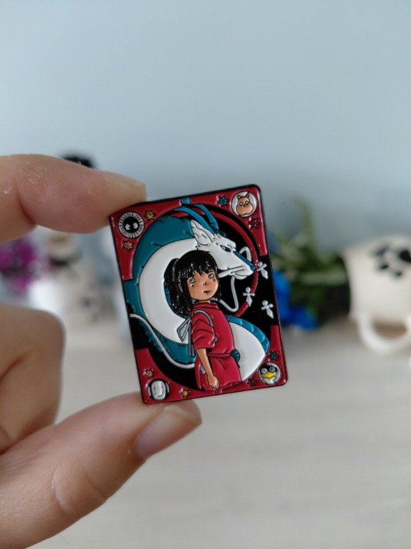 Producto - Pin metalizado - El Viaje de Chihiro #1560