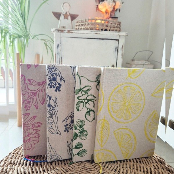 Producto - Cuaderno Artesanal Hojas rayadas