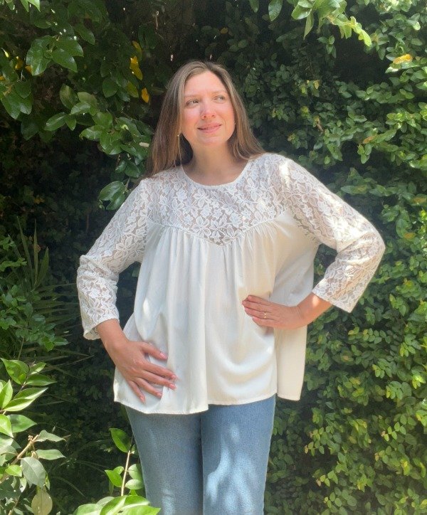 Producto - Blusa Con Encaje Talle Grande Delicada