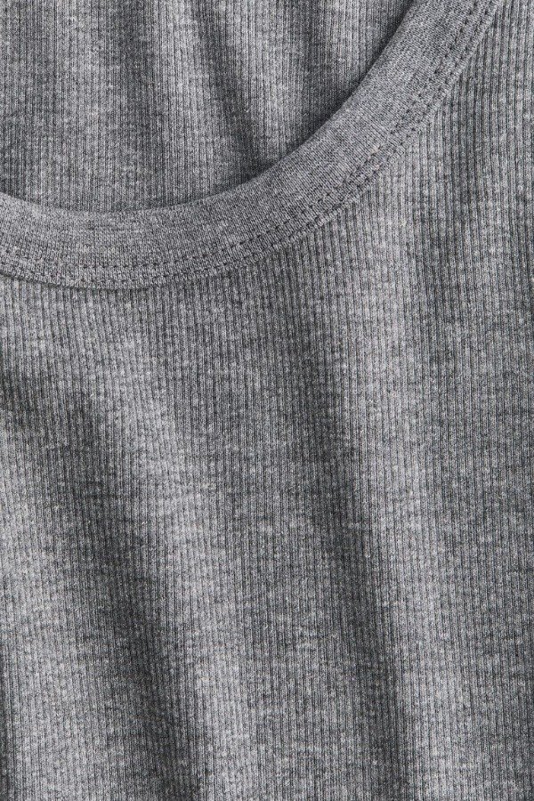 Producto - Musculosa HyM en canale gris - 3