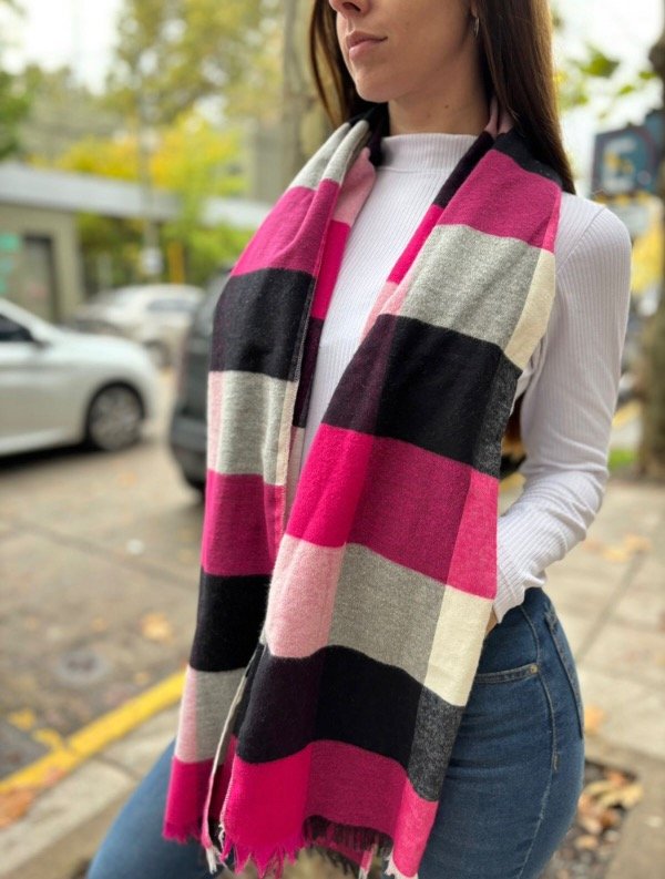 Producto - RUANA PINK