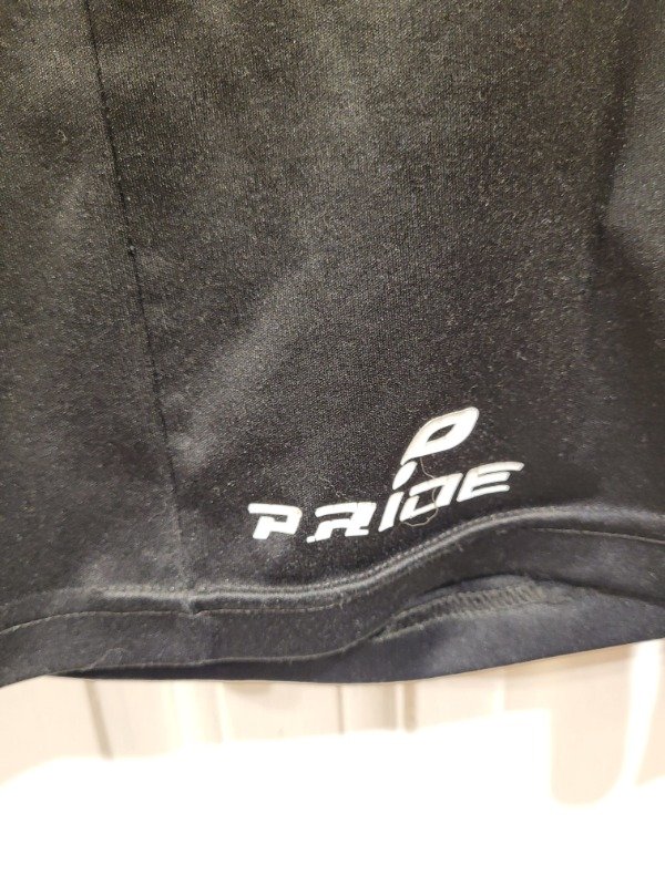 Producto - Short PRIDE deportivo negro CAE Talle 14/16 años - PRECIO: 9X - 3
