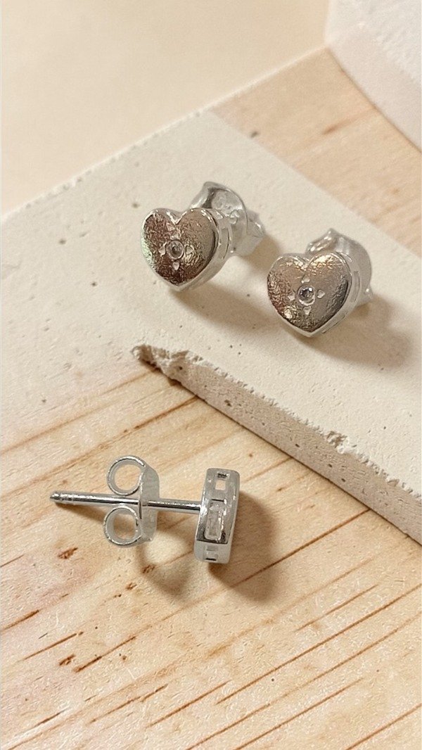 Producto - Aro de Plata 925 corazón con cubicito