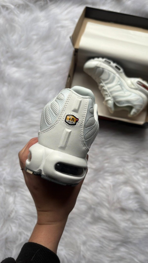 Producto - AIR MAX TN PLUS TRIPLE WHITE - 2