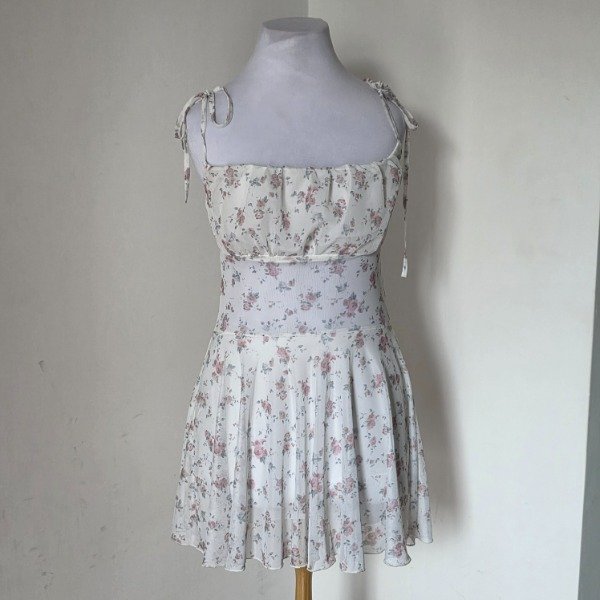 Producto - Vestido floreado Beige con transparencia en la cintura S/M