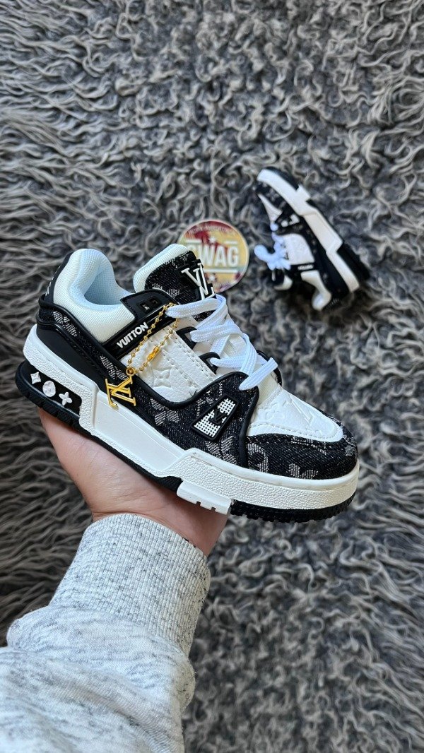 Producto - LV TRAINER BLACK WHITE