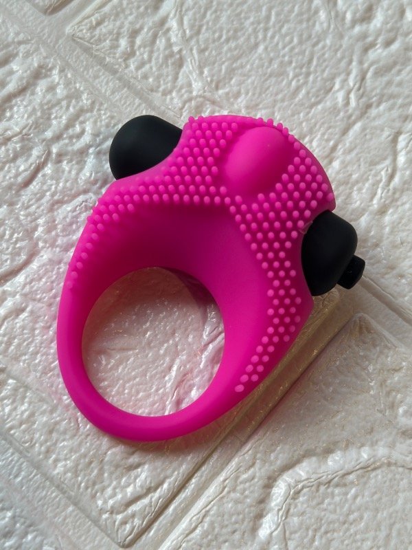 Producto - ANILLO PENEANO COCKRING FUCSIA CON BALA DESMONTABLE