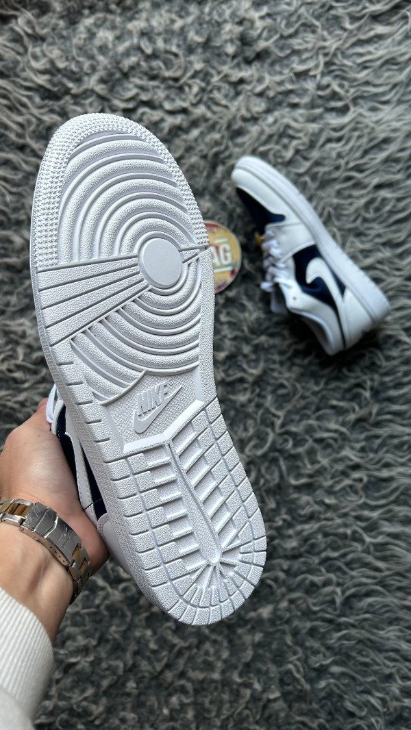 Producto - JORDAN RETRO 1 LOW FOOTBALL NAVY BLUE - 4