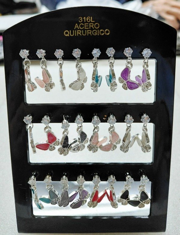 Producto - Aro acero mariposa color XYH 601 C FLA 4/26