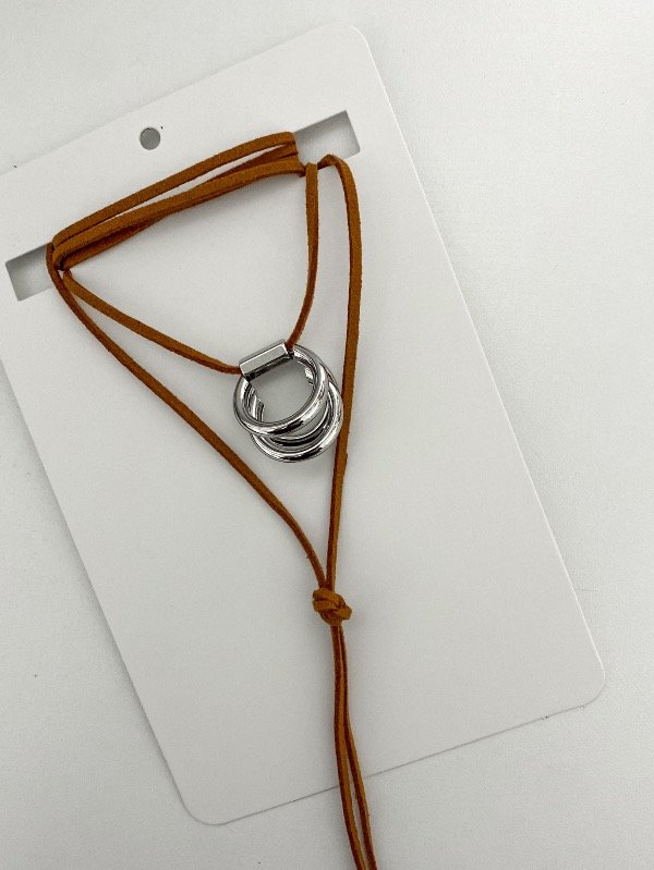 Producto - Collar marrón y plateado Trip