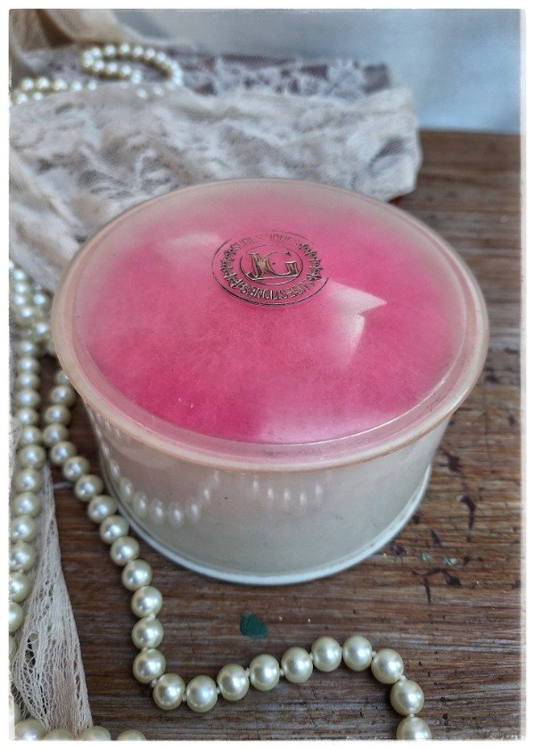 Producto - Polvera ó Talquera cisne fucsia