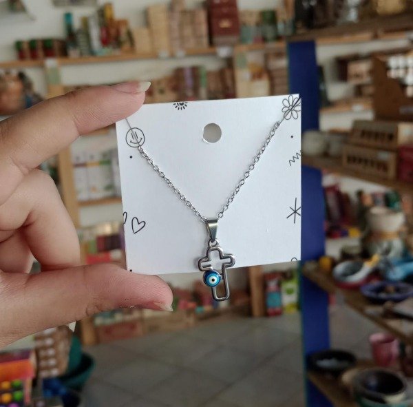 Producto - Collar Cruz con ojito