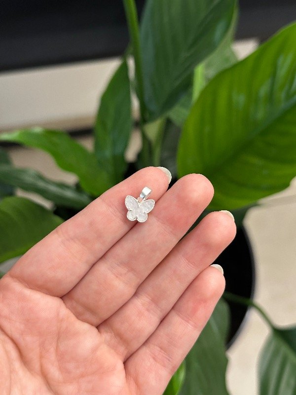 Producto - Dije Mariposa blanca