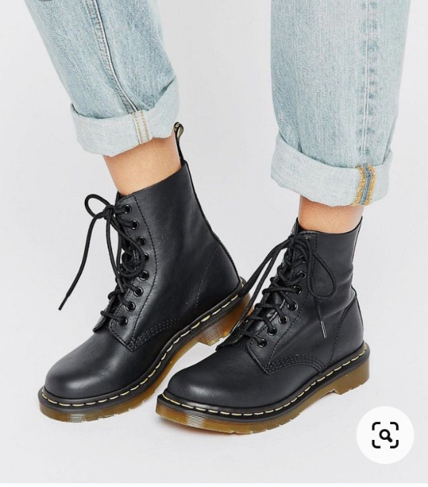 borcegos de cuero estilos DR MARTENS !! Llévatelo en 3 Y 6 CUOTA SIN  INTERESES!! - la ciciliana