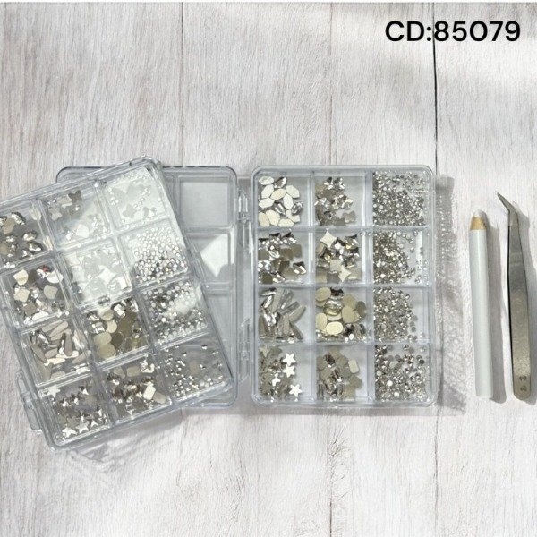 Producto - STRASS PLATEADO PARA DECORACION DE UÑAS 85079