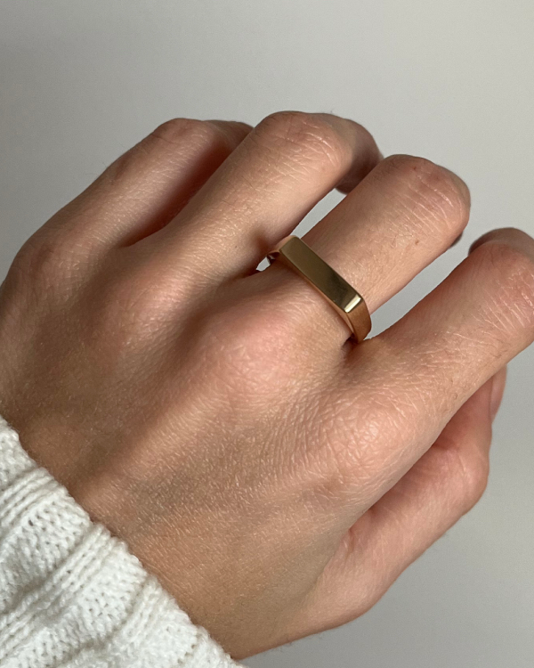 Producto - Anillo barrita enchapado en oro 18k número 17