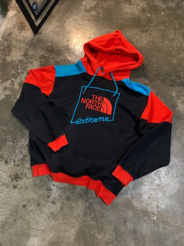 Producto - TNF Extreme Hoddie (L)