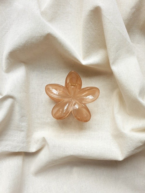 Producto - Broche flor semi traslúcido 4