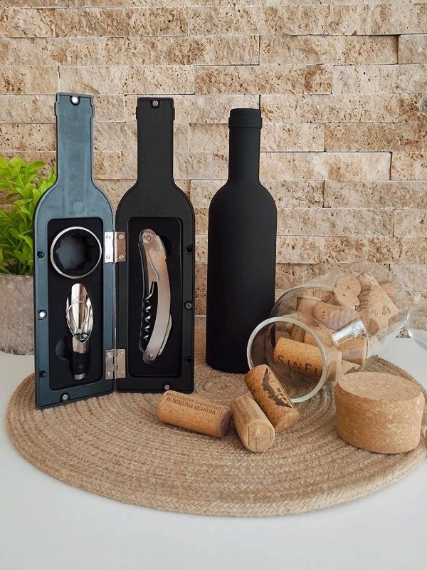 Producto - Set de vino 3 piezas Botella