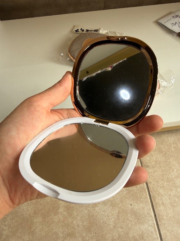 Producto - Espejo con aumento de cartera