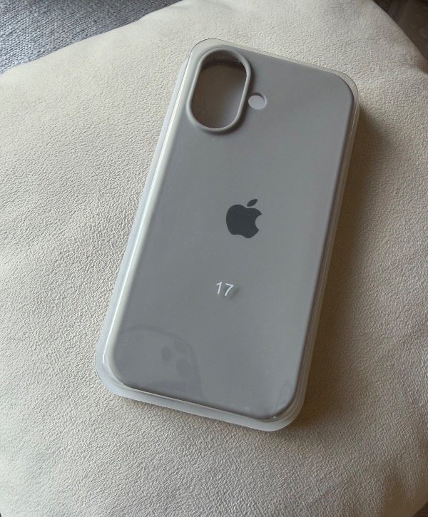 Producto - Silicone case iPhone 17 gris