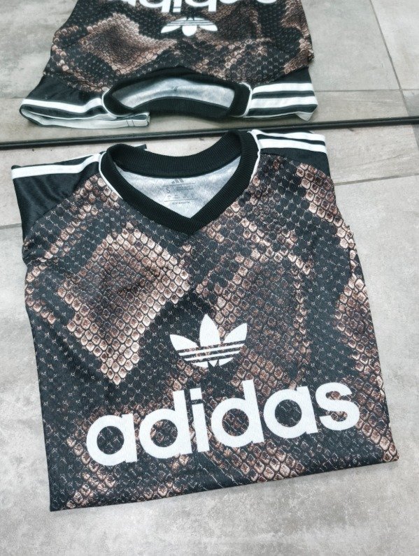 Producto - Adidas Reptil