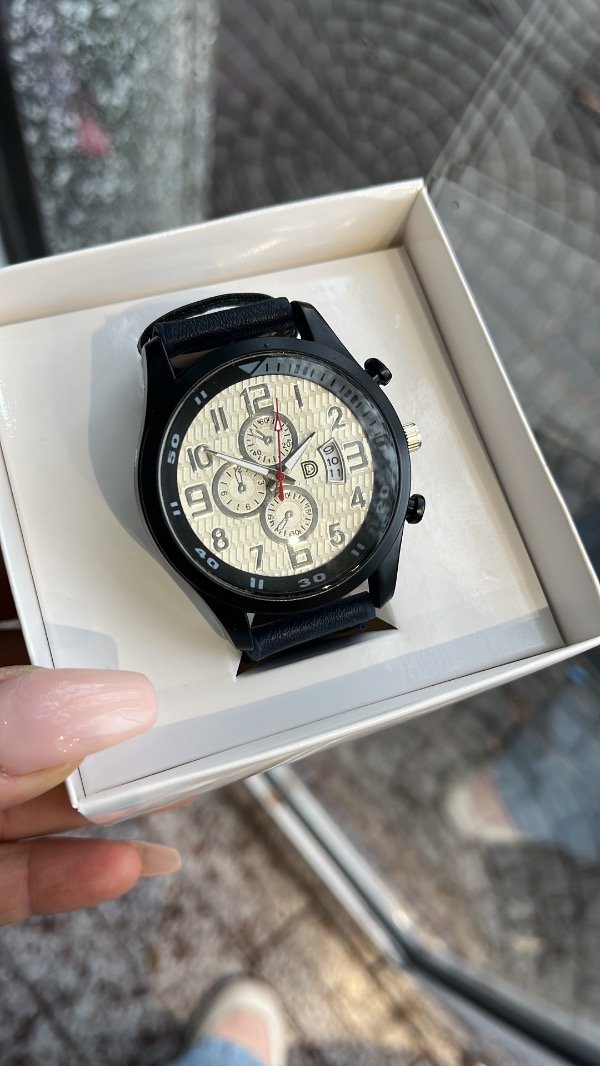 Producto - Reloj de hombre malla eco cuero black