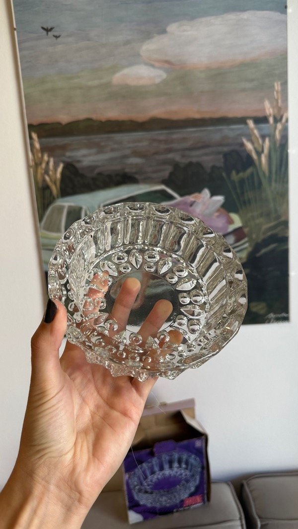 Producto - Cenicero de cristal en caja