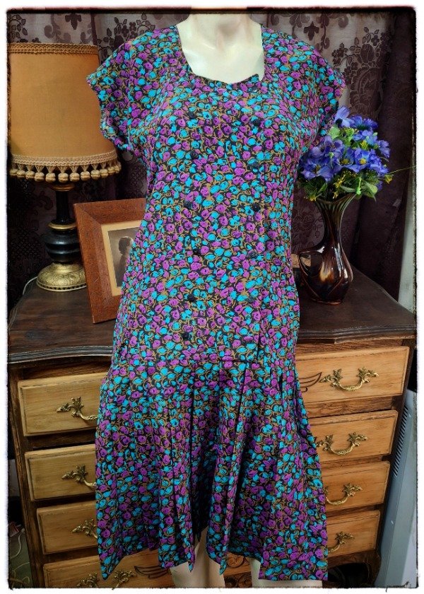 Producto - Vestido Vintage Seda Estampado Falda con tablitas