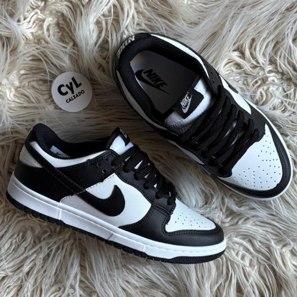 Producto - SB Dunk Panda