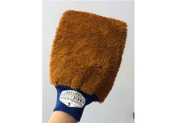 Producto - TOXIC SHINE MANOPLA DE LAVADO