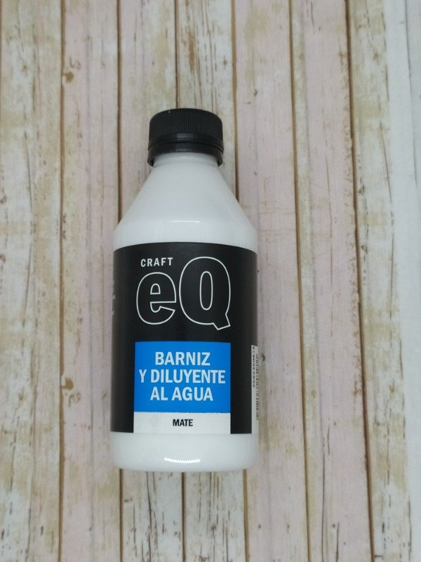 Producto - Barniz y diluyente al agua mate