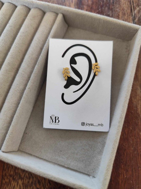 Producto - Aros laurel corto . Acero dorado