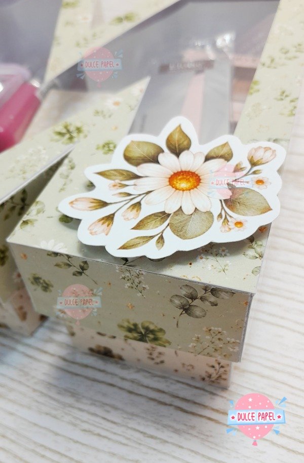 Producto - CAJA LETRA M - 1
