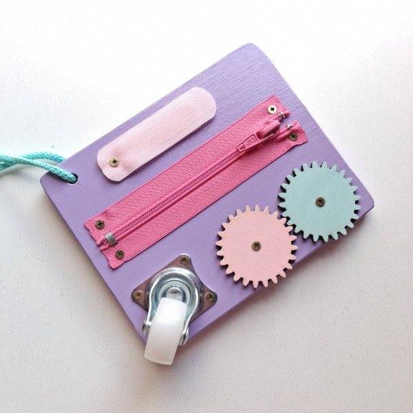 Producto - Mini Tablero Sensorial. Color: Lila