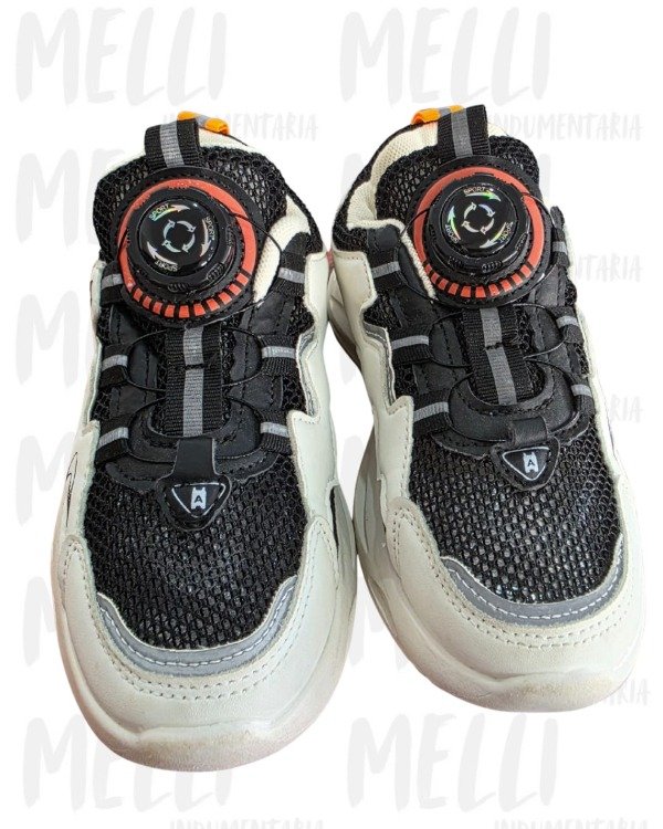 Producto - Zapatillas importadas Childhood