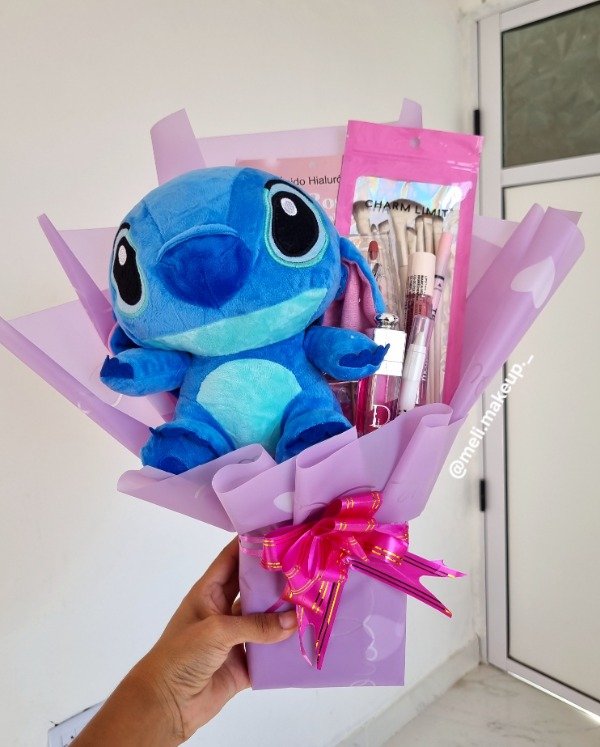 Producto - Ramo de Maquillaje STITCH