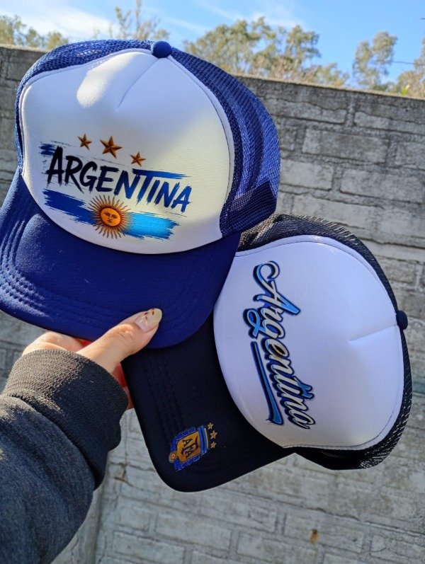 Producto - Gorra Trucker personalizada por und. - 2