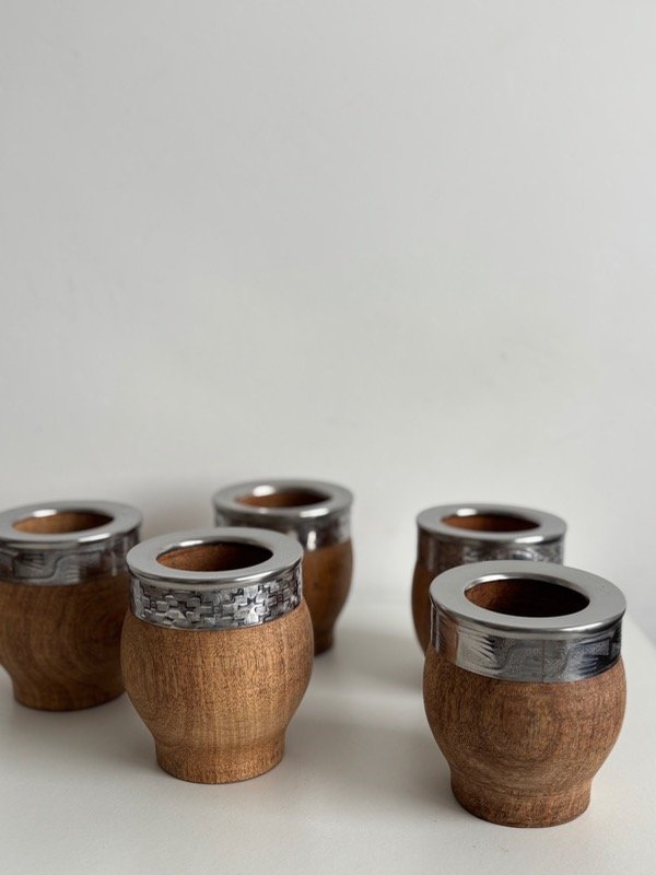 Producto - Mate imperial algarrobo - bombilla pico de loro de regalo