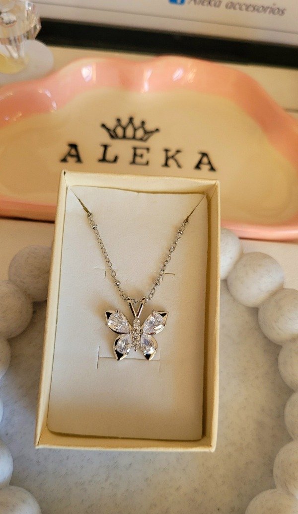 Producto - Collar mariposa con cubic de acero quirúrgico - 3