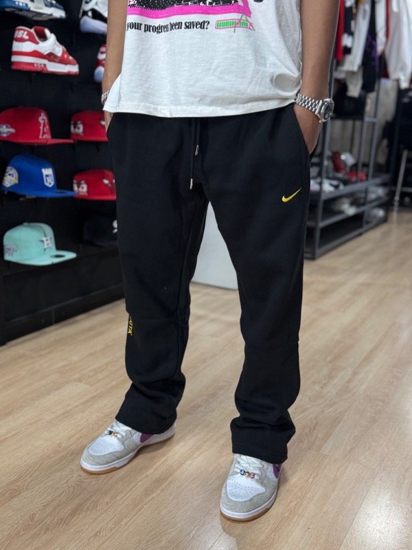 Producto - Joggin Nike Nocta