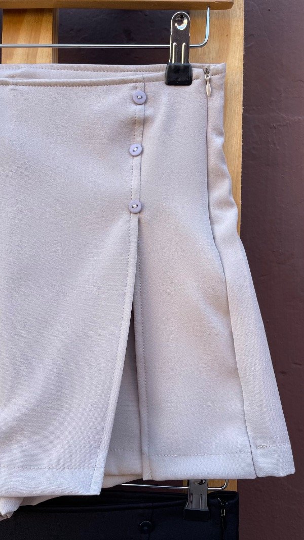 Producto - SHORT POLLERA BOTONES (2 colores) - 4