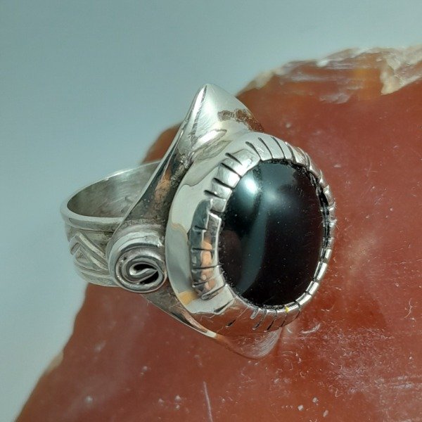 Producto - Anillo de Alpaca con obsidiana corona - 1