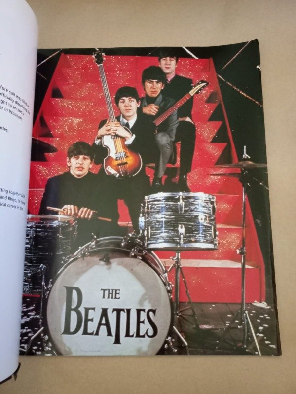 Producto - The Beatles photo book tear out - Oliver Books 1993 - 1
