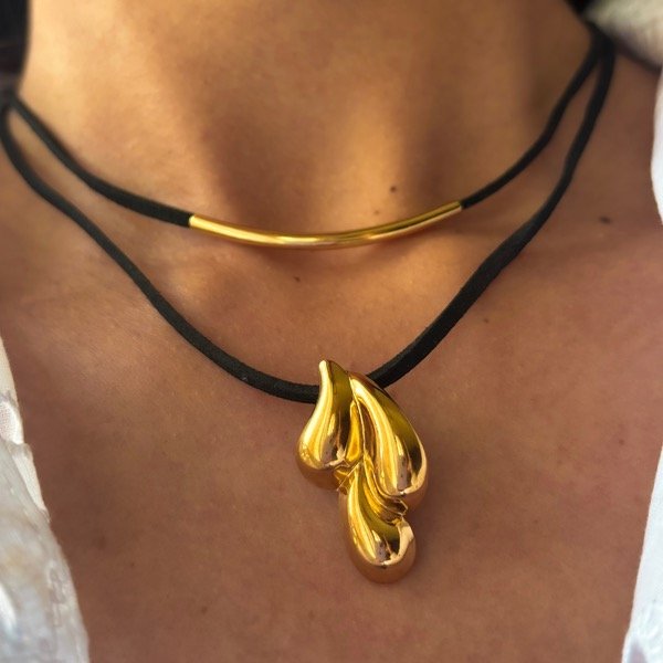 Producto - Collar dorado cordón negro (cod. 651)